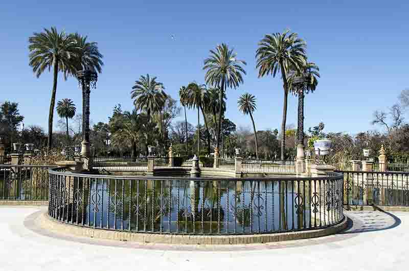 Sevilla 058 - parque de María Luisa.jpg